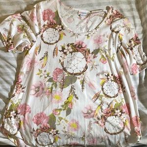 LulaRoe Dreamcatcher Shirt